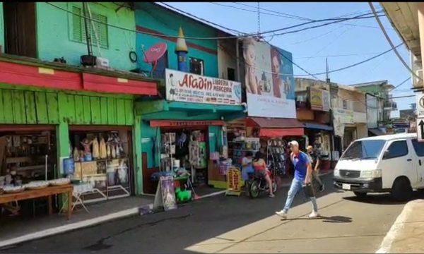 Comercios y clientes no cumplen medidas sanitarias en el Mercado – Diario TNPRESS