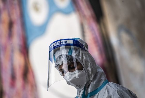 Lombardía de nuevo en primera línea contra el coronavirus, decreta toque de queda - Mundo - ABC Color