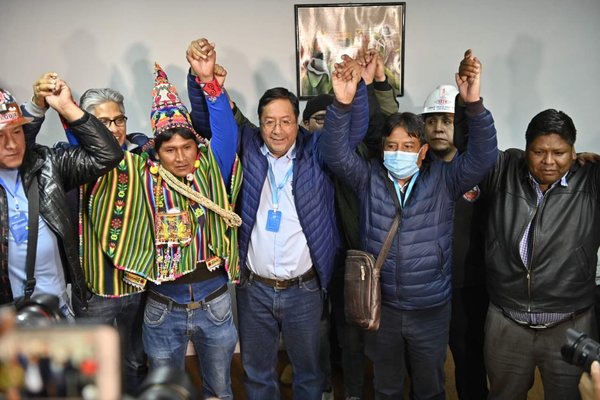 Luis Arce, del Movimiento Al Socialismo (MAS), es el nuevo presidente de Bolivia por amplio margen