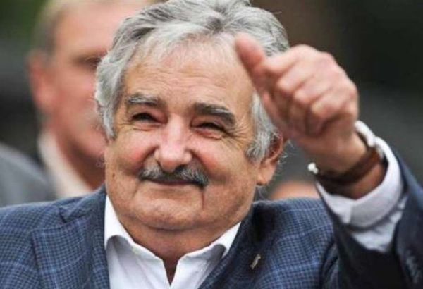 Expresidente uruguayo Mujica renuncia al Senado y se retira de la política activa
