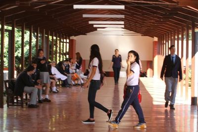 Sinadi considera que no se podrá cumplir con la “educación híbrida” y pide planificación al MEC