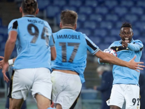 Lazio desactiva al Dortmund