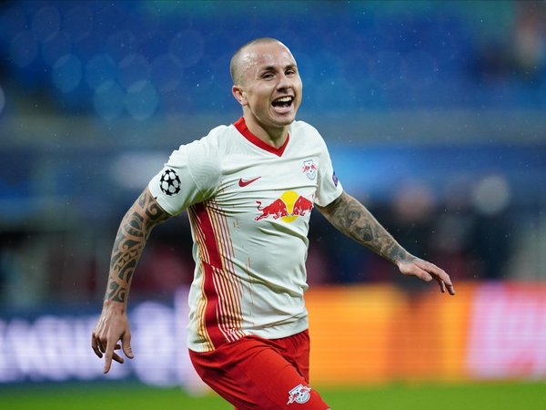 Angeliño guía al Leipzig con un doblete