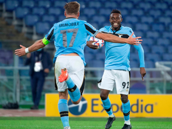 Lazio hace pesar su localía y supera al Dortmund
