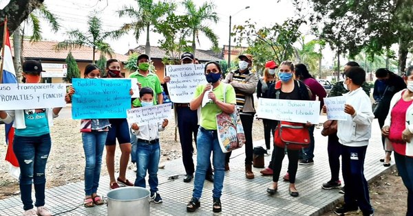 La Nación / Caazapá: hace tres meses no entregan merienda escolar, padres amenazan con encadenarse