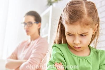Si tu hijo solamente te obedece a gritos y quieres dejar de recurrir a este método, te decimos cómo lograrlo