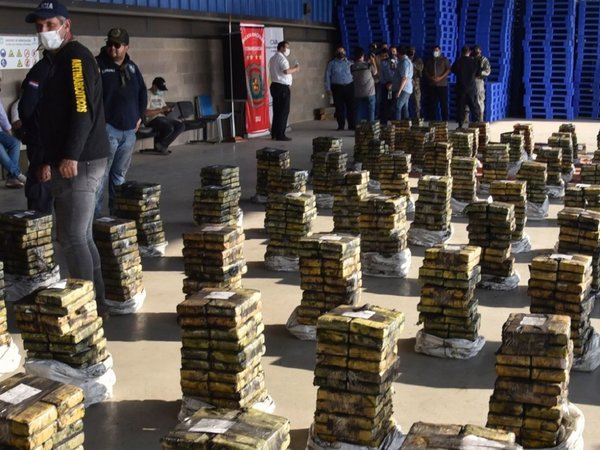 Cocaína incautada en Villeta podría alcanzar 3.500 kilos, según ministro