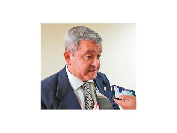 Juez admite imputación a funcionarios por coima y decreta la prisión de dos de ellos