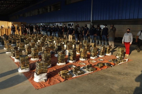 Comisario explica cómo ingresa tamaña cantidad de cocaína al país