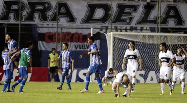 Olimpia y la maldición de los ecuatorianos en fase de grupos - Olimpia - ABC Color