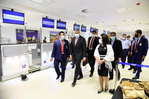 Paraguay reinicia oficialmente los vuelos comerciales en sus principales aeropuertos