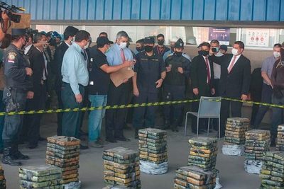 Mario Abdo admite que crimen organizado permea en instituciones del Estado