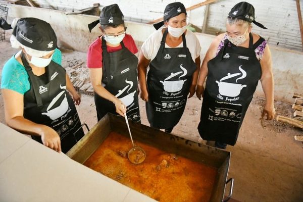 Reconocen a voluntarios que hacen posible las ollas populares en Alto Paraná | OnLivePy