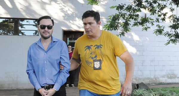 Arrojó a su pareja de un octavo piso y fue condenado a 22 años de cárcel - Noticiero Paraguay