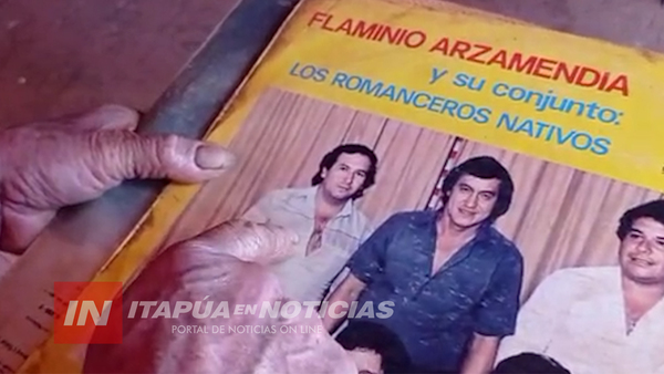 DON MARTÍNEZ MUESTRA SU COLECCIÓN DE DISCOS DE VINILO, VESTIGIOS DE AÑOS COMO ANIMADOR DE FIESTAS POPULARES