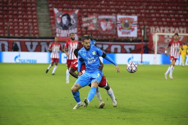 Marsella regresa a Champions con derrota ante Olympiakos