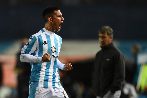 Melgarejo y un tremendo golazo de Rojas le dan la victoria Racing