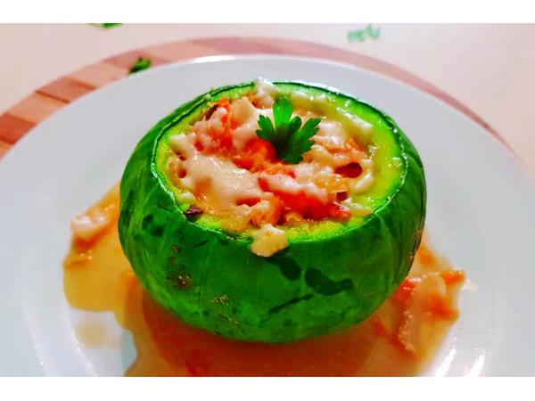 Zapallito relleno de verduras