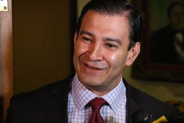 Crónica / “Beto” Ovelar tiene el virus vai