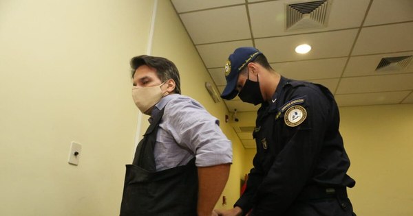 La Nación / Jueza ordena prisión para Cristian Turrini por megacarga de cocaína