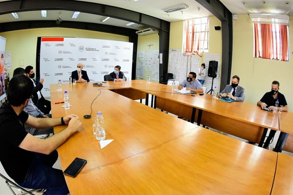 Sector religioso mantiene reunión con Ministro de Salud para presentar nuevas propuestas - El Trueno
