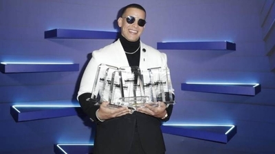 HOY / Daddy Yankee y Bad Bunny reinan en los Latin Billboards