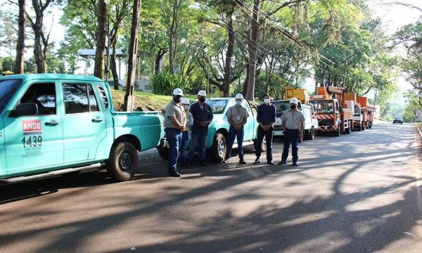 ANDE intensifica reparación de alumbrados en Franco