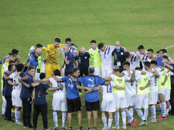 Paraguay asciende en el ranking de la FIFA » Ñanduti