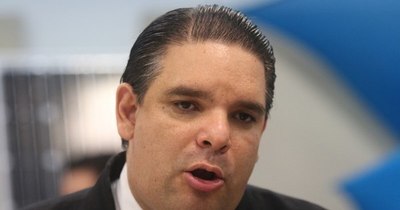 La Nación / Piden multa para empresa de cobranza que alerta sobre deudas de trabajadores