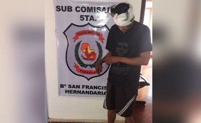 Vecinos aprehenden a ratero y lo entregan a la policía