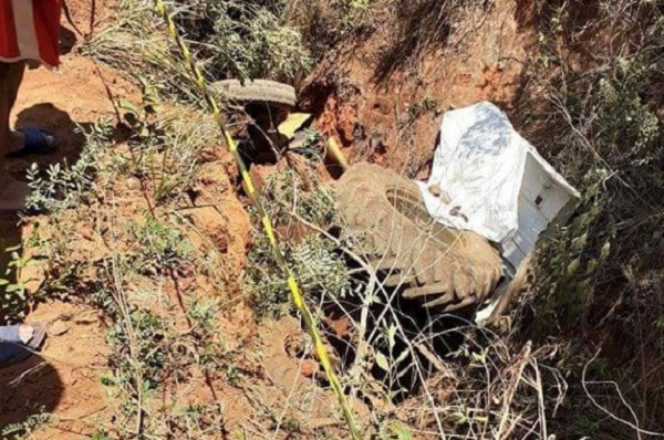 Hombre fallece tras caer a un barranco con su tractor - Noticiero Paraguay