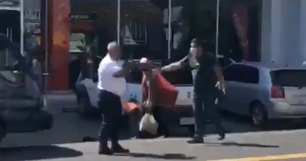 La Nación / Por segunda vez, PMT de Santaní llega a los golpes con un ciudadano