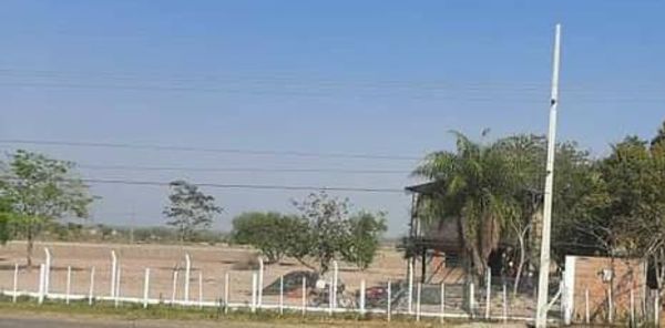 Benjamín Aceval: Vecinos denuncian que militar retirado se apoderó de una calle, pero este lo niega - Nacionales - ABC Color