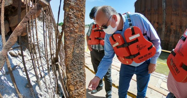 La Nación / Verifican trabajos que se realizan en el Puente Remanso
