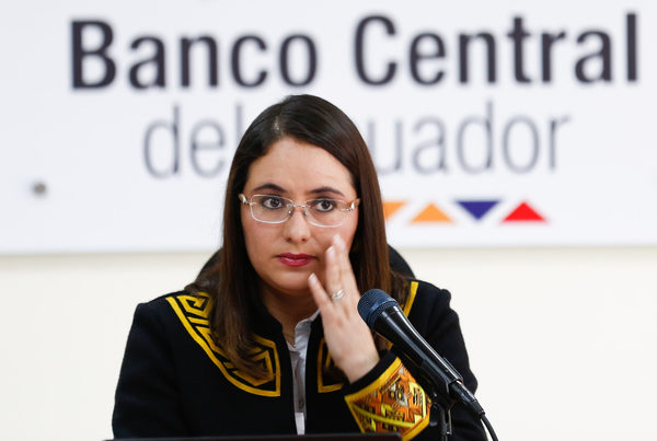 Ecuador requiere mayor inclusión para migrar del efectivo al pago electrónico - MarketData