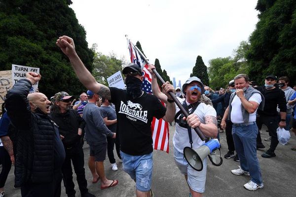 Centenares de personas protestan contra el confinamiento en Melbourne  - Mundo - ABC Color