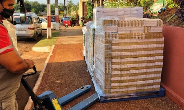 Laboratorio entrega medicamentos al Consejo de Salud de Hernandarias