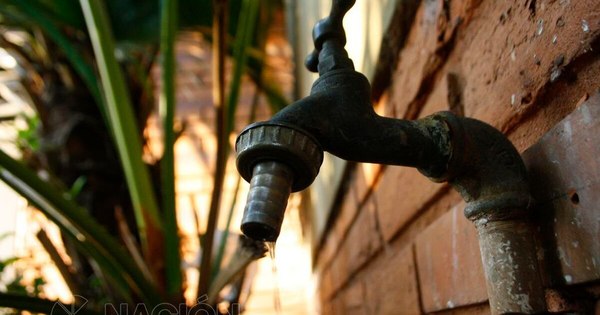 La Nación / Pobladores del Bañado Sur denuncian falta de agua en la zona