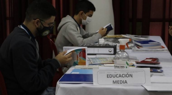 HOY / Retorno de alumnos del último año: “Será un plan piloto para ejercitarnos para el 2021”