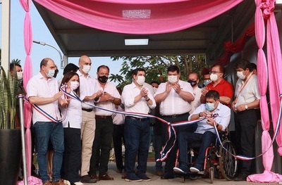 Gobierno inauguró pabellones de Contingencia en Misiones