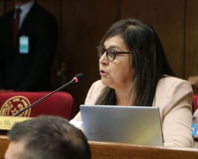 ZI debe ser destituido por utilizar su curul para evadir a la justicia, asegura senadora