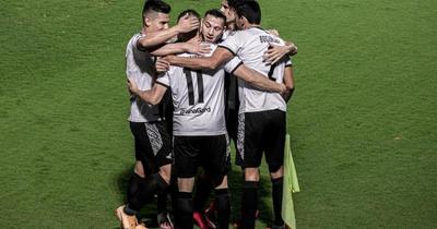 Pese a perder ante el DIM, Libertad pasó a octavos de final