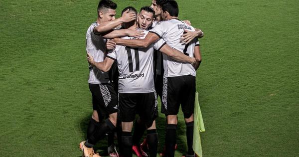 Pese a perder ante el DIM, Libertad pasó a octavos de final