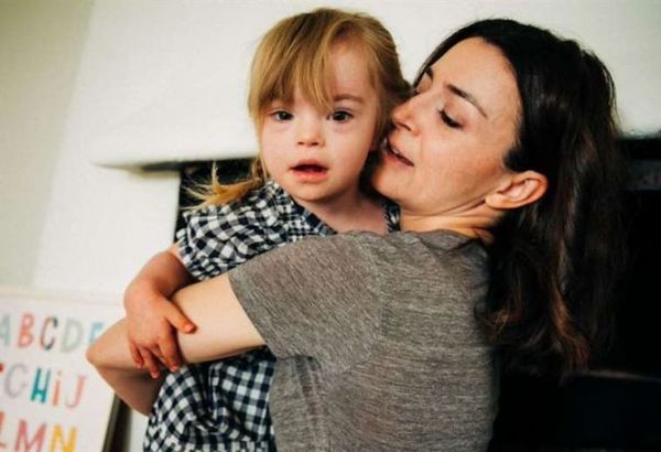Caterina Scorsone, habla sobre el Síndrome de Down de su hija Pippa