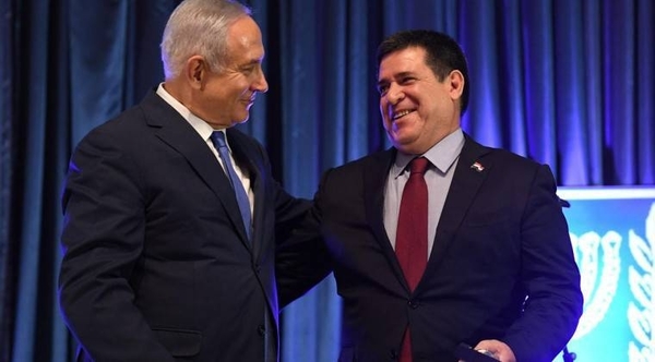 HOY / Emotiva charla entre el israelí Netanyahu y Horacio Cartes