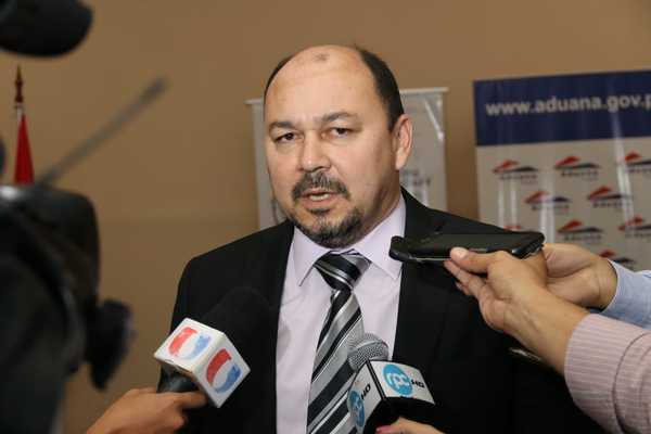 Director de Aduanas admite que si se ponen escáners potentes en los puertos, los clientes buscan otras opciones - Megacadena — Últimas Noticias de Paraguay