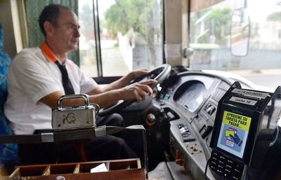 Puntos de recarga y validadores, los principales problemas en el primer día del billetaje electrónico - Nacionales - ABC Color