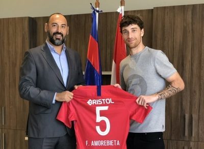 Amorebieta se retira para sumarse al cuerpo técnico de Cerro, aseguran