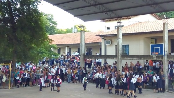 Directores recurrirán a la Justicia para impedir reinicio de clases en noviembre - ADN Paraguayo