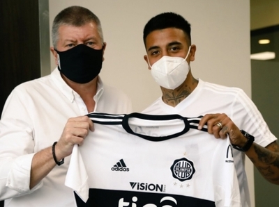 Robert Ergas ya forma parte del plantel de Olimpia